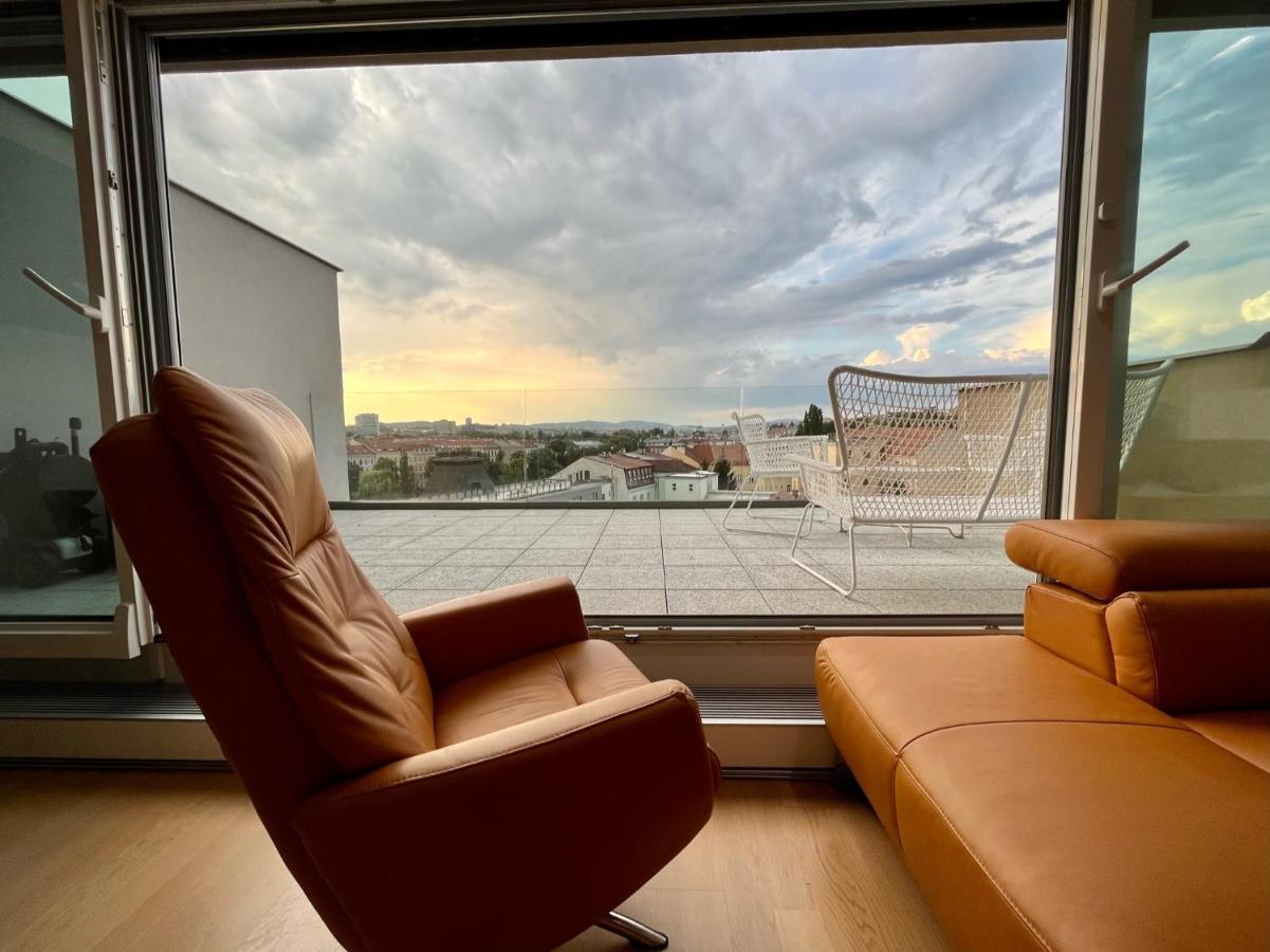 Brno City Center Apartment With Parking And A Big Terrace المظهر الخارجي الصورة