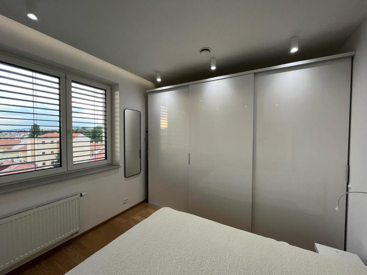 Brno City Center Apartment With Parking And A Big Terrace المظهر الخارجي الصورة