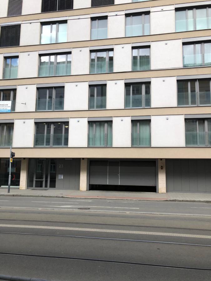 Brno City Center Apartment With Parking And A Big Terrace المظهر الخارجي الصورة